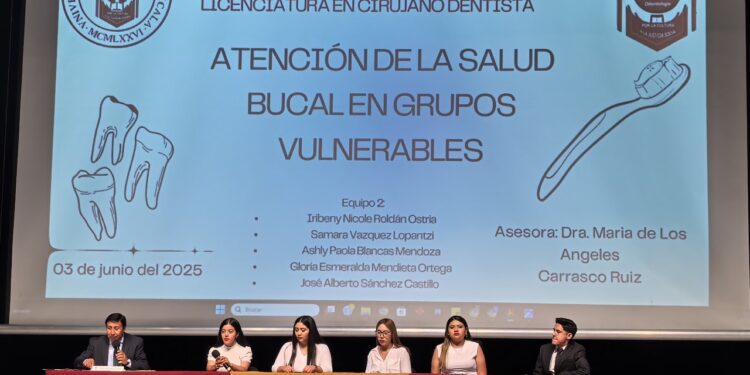 Exponen estudiantes de la UATx proyectos vinculados a la resolución de problemáticas sociales