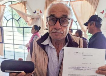 YA SON 124 PERSONAS BENEFICIADAS CON LENTES A TRAVÉS DE LA CARAVANA DE SALUD Y SERVICIOS DEL DIF HUAMANTLA