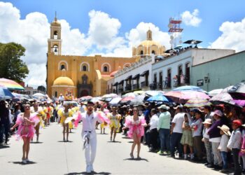 INVITA AYUNTAMIENTO DE HUAMANTLA AL GRAN DESFILE DE LAS DALIAS 2025 Y LANZA CONCURSO DE MARCHING BANDS