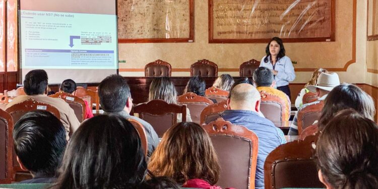 SERVIDORES PÚBLICOS DEL MUNICIPIO DE TLAXCALA CONOCEN BENEFICIOS DEL CENSO NACIONAL 2025