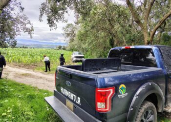 🚨 Policía Municipal de Huamantla recupera vehículo robado y asegura otro en aparente abandono