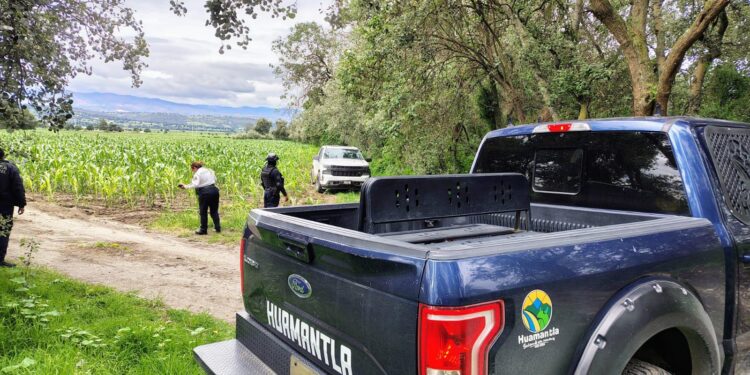🚨 Policía Municipal de Huamantla recupera vehículo robado y asegura otro en aparente abandono