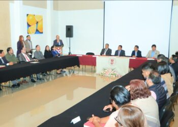 Capacita la UATx a sus auditores para procesos de evaluación de organizaciones educativas
