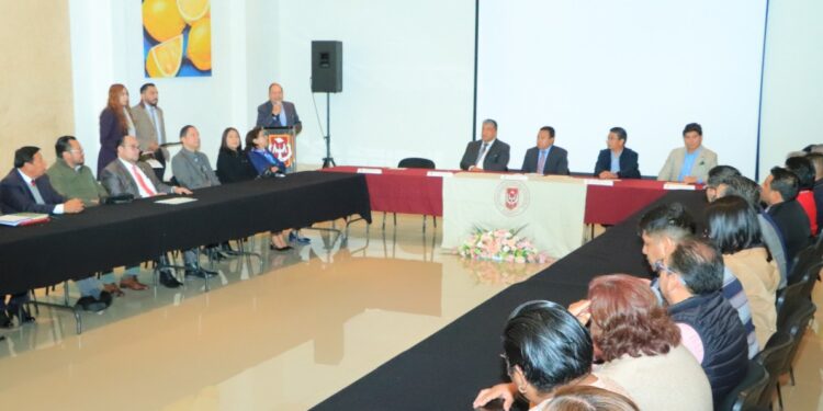 Capacita la UATx a sus auditores para procesos de evaluación de organizaciones educativas