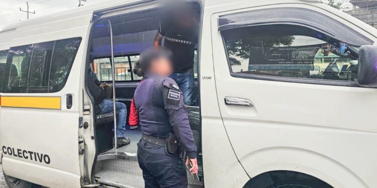 POLICÍA DE LA CAPITAL BRINDA SEGURIDAD A USUARIOS DE TRANSPORTE PÚBLICO EN OCOTLÁN