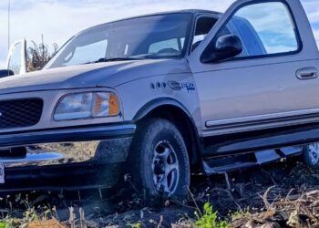 Durante la madrugada de este jueves roban camioneta en Francisco Villa Tecoac en Huamantla. 