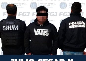 Detiene FGJE a hombre y asegura motocicleta con reporte de robo