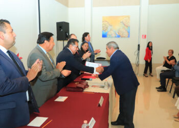 Clausura Rector de la UATx 𝐒𝐞𝐦𝐢𝐧𝐚𝐫𝐢𝐨 𝐝𝐞 𝐅𝐨𝐫𝐦𝐚𝐜𝐢𝐨́𝐧 𝐩𝐚𝐫𝐚 𝐂𝐨𝐨𝐫𝐝𝐢𝐧𝐚𝐝𝐨𝐫𝐞𝐬 𝐝𝐞 𝐏𝐫𝐨𝐠𝐫𝐚𝐦𝐚𝐬 𝐀𝐜𝐚𝐝𝐞́𝐦𝐢𝐜𝐨𝐬