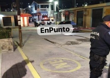 M4t4n a joven frente a la presidencia municipal de Tequexquitla; tenía un balazo en la cabeza.
