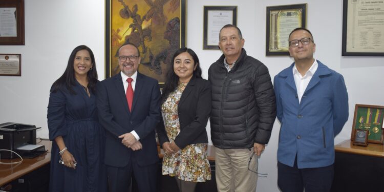 UATx y Universidad de Cuenca, Ecuador, estrechan cooperación internacional