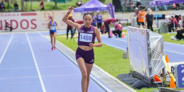 Ita Livi Conde se corona campeona nacional en los 5 mil metros planos sub-20 de la olimpiada CONADE 2025