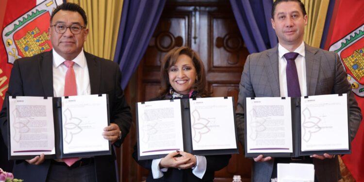 Modernización notarial en Tlaxcala; firman acuerdo para usar plataforma cero papel y mejorar los servicios