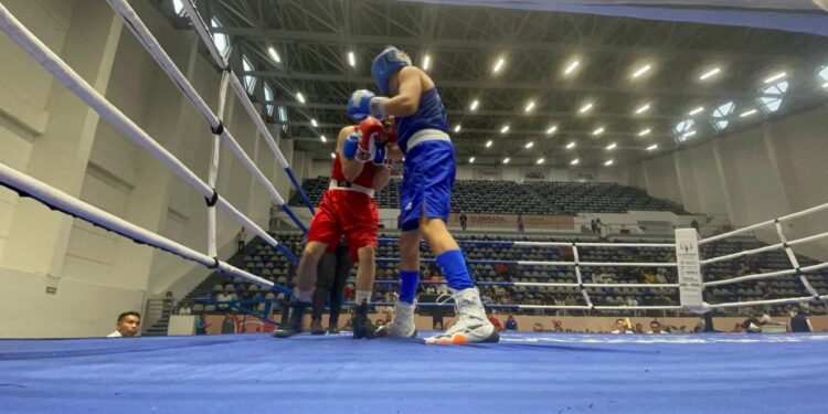 Regina Galindo y José Manuel meza aseguran dos preseas más en box de la olimpiada nacional