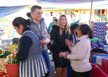 ALCALDE ALFONSO SÁNCHEZ GARCÍA ESCUCHA Y RESPONDE A VECINOS Y COMERCIANTES DEL MERCADO DE LOMA BONITA