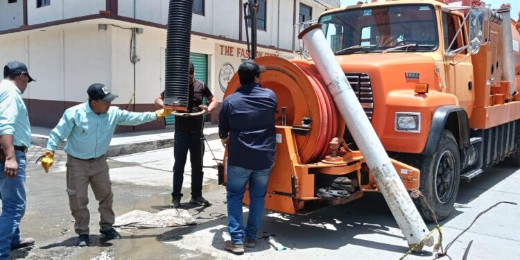 CAPAMH inicia trabajos de rehabilitación de drenajes con unidad Vactor; Xicoténcatl, la primera comunidad atendida