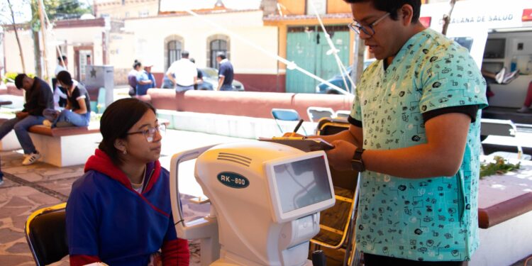 Exitosa Jornada de Salud y de Servicios en el Barrio de San Lucas, Huamantla