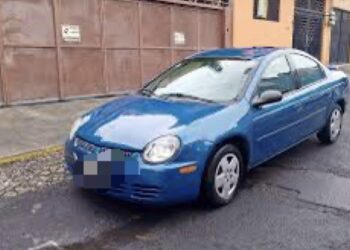 Roban carro en el barrio de San Sebastián.