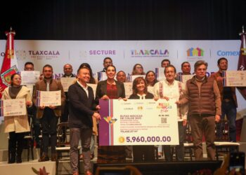 SALVADOR SANTOS FIRMA CONVENIO DEL PROGRAMA “RUTAS MÁGICAS DE COLOR” QUE EMBELLECERÁ LA IMAGEN DE HUAMANTLA