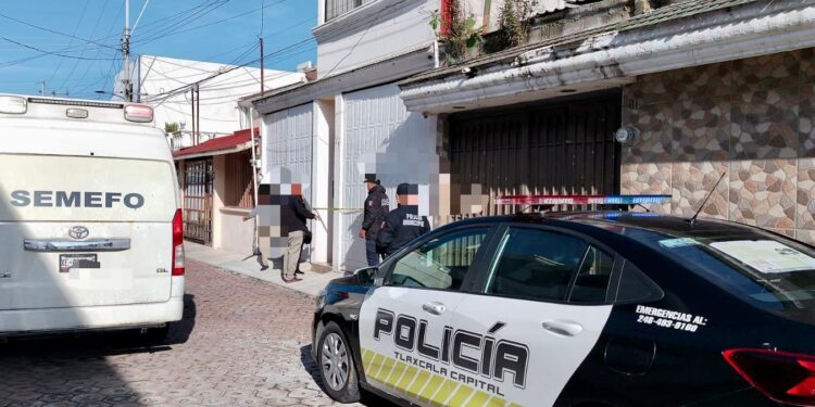 POLICÍA MUNICIPAL Y PARAMÉDICOS ATIENDEN LLAMADO DE AUXILIO SOBRE PERSONA DESVANECIDA EN OCOTLÁN