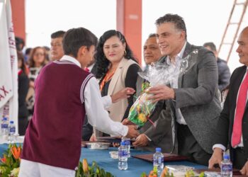 RECONOCE ALCALDE ALFONSO SÁNCHEZ GARCÍA A ESTUDIANTES DE LA TÉCNICA 23 POR SU EXCELENCIA ACADÉMICA