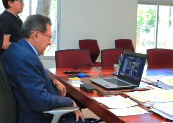 Rector de la UATx pone en marcha “Curso de formación profesional para docentes” de la FCDH