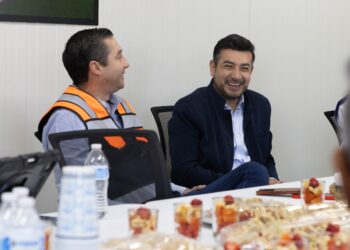 Autoridades supervisan avances de la obra del CEDIS Walmart en Huamantla