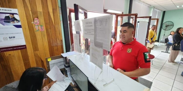 Elementos del cuerpo de bomberos de Tlaxcala terminan proceso oficial de capacitación para manejar unidades de emergencia