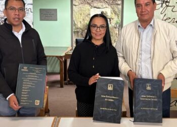 Natívitas y Papalotla preservan patrimonio documental con entrega de actas de cabildo al archivo del estado