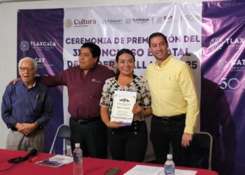 Premia casa de artesanías a ganadores del XXXI concurso estatal de madera tallada