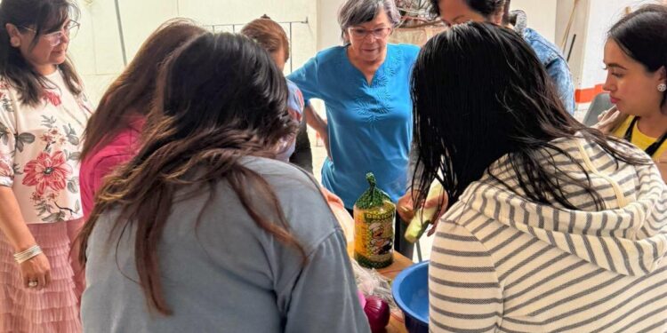 LLEVÓ AYUNTAMIENTO DE TLAXCALA JORNADA DE DESARROLLO, SALUD Y EMPODERAMIENTO A MUJERES DE LA COMUNIDAD DE IXTULCO