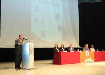 La UATx actualiza a sus académicos bajo los ejes del SEAES