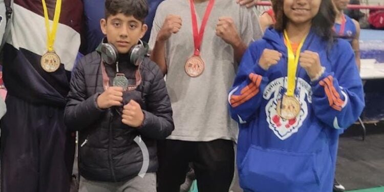 Boxeadores tlaxcaltecas buscan apoyo para competir en torneo internacional en Mexicali, Baja California