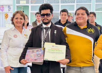 Marching Bands de Puebla, Veracruz y Guerrero triunfan en el Desfile de la Dalia 2025