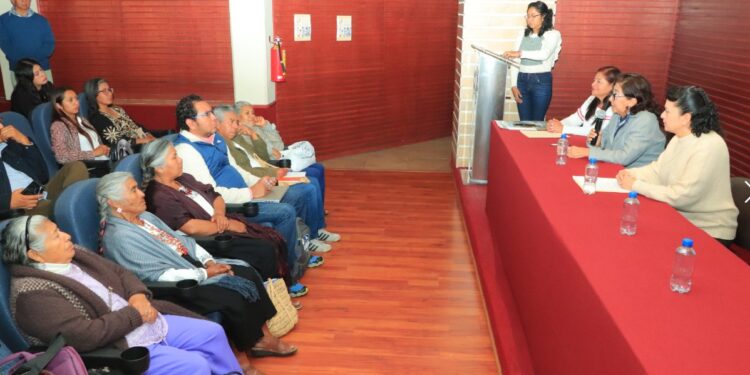 Presenta el JET-UATx las 𝐄𝐬𝐭𝐫𝐚𝐭𝐞𝐠𝐢𝐚𝐬 𝐩𝐚𝐫𝐚 𝐟𝐨𝐫𝐭𝐚𝐥𝐞𝐜𝐢𝐦𝐢𝐞𝐧𝐭𝐨 𝐲 𝐩𝐫𝐞𝐬𝐞𝐫𝐯𝐚𝐜𝐢𝐨́𝐧 𝐝𝐞 𝐥𝐚𝐬 𝐥𝐞𝐧𝐠𝐮𝐚𝐬 𝐘𝐮𝐡𝐦𝐮 𝐲 𝐍𝐚́𝐡𝐮𝐚𝐭𝐥 𝐝𝐞 𝐓𝐥𝐚𝐱𝐜𝐚𝐥𝐚