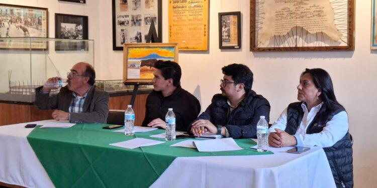 En el Museo Taurino de Huamantla se llevó a cabo la instalación formal del Comité Taurino Municipal para el periodo 2025–2026, con la presencia de sus 12 integrantes, quienes tomaron protesta de ley para desempeñar sus funciones de manera honorífica y en favor de la preservación de la tradición taurina en el municipio.