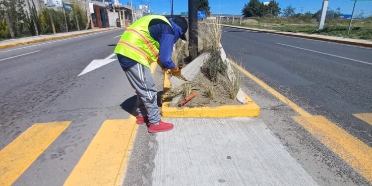 Servicios Públicos Municipales realizan labores de limpieza en Huamantla