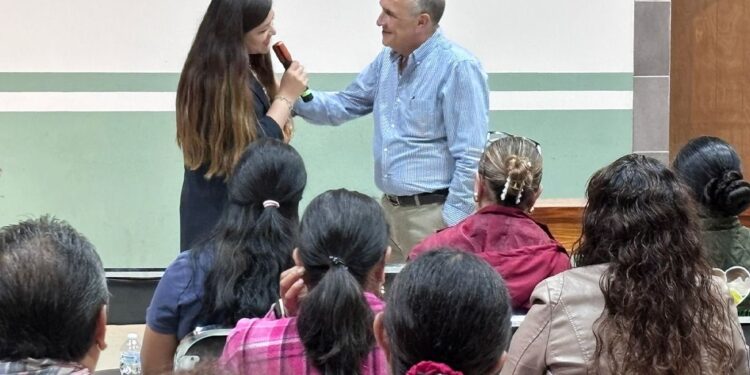 CON GRAN PARTICIPACIÓN CIUDADANA, EL SMDIF HUAMANTLA FORTALECE LA PREVENCIÓN DEL SUICIDIO EN NIÑOS, ADOLESCENTES Y JÓVENES