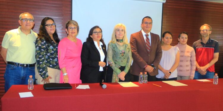 Busca la UATx consolidar una cultura de paz entre su comunidad