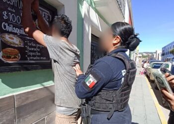 Detiene policía municipal de Tlaxcala a presunto ladrón con llaves de vehículos