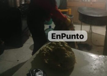 Pronta intervención de PC de Huamantla evita tragedia tras incendio de un tanque de gas.