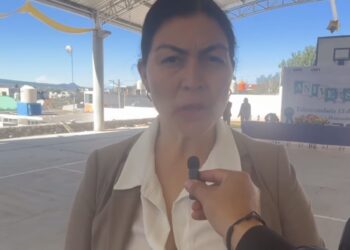 Invita supervisora de Telesecundarias a padres mantenerse cercanos a sus hijos.