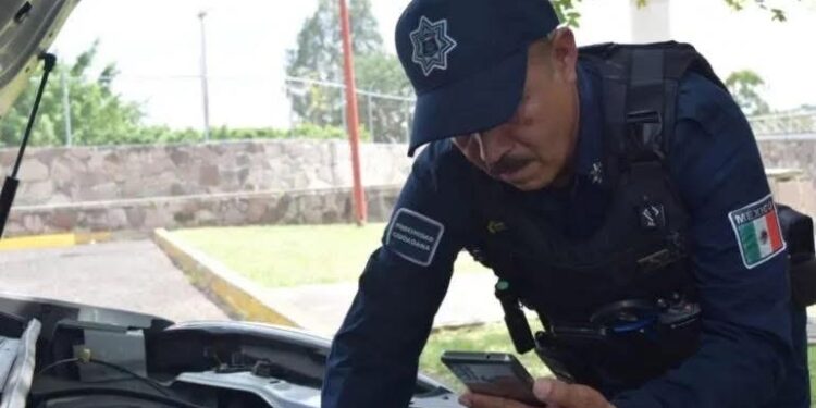 Invita la Policía de Huamantla a solicitar apoyo para compra – venta segura de vehículos.