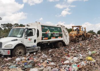 Plantea Salvador Santos Cedillo privatizar servicio de recolección de basura.