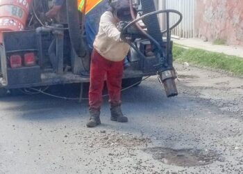 Ayuntamiento de Tlaxcala continúa rehabilitando vialidades a través de la Dirección de Obras Públicas