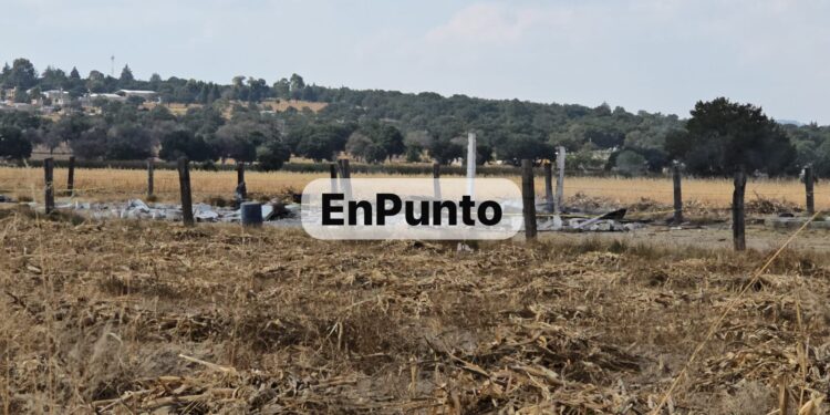 Explosión de polvorín deja a un abuelito sin vida y una mujer herida en Xaloztoc.