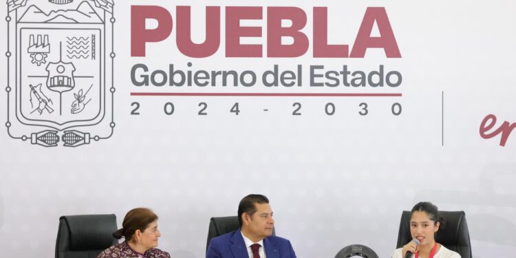 Puebla vive un gran momento en materia tecnológica: Armenta