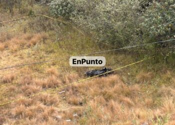 Mu3r3 motociclista tras salir proyectado del puente de Chapultepec en Huamantla.