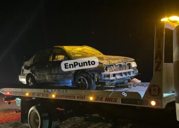 Un bache; posible causante de volcadura en Huamantla.
