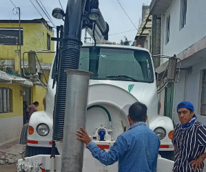 Personal operativo de CAPAMH realizó trabajos de desazolve en la línea general de drenaje en la comunidad de Santa Anita